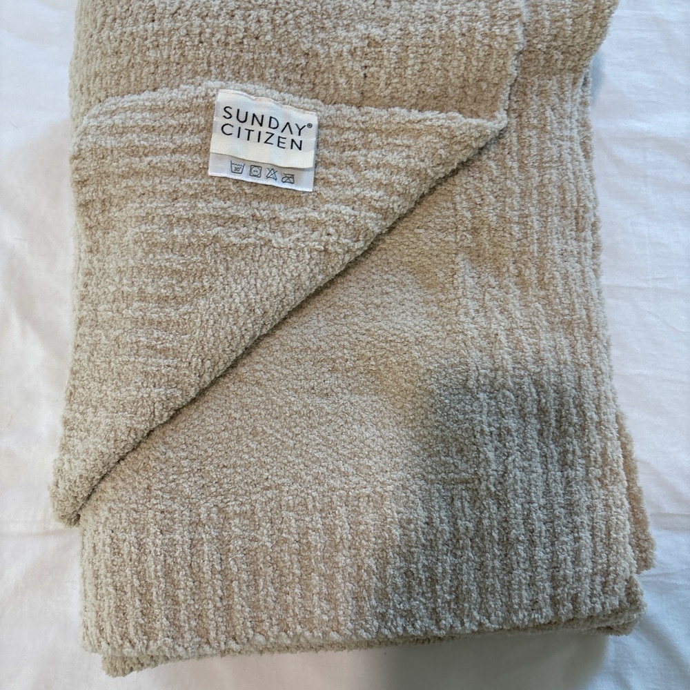 Sunday citizen throw